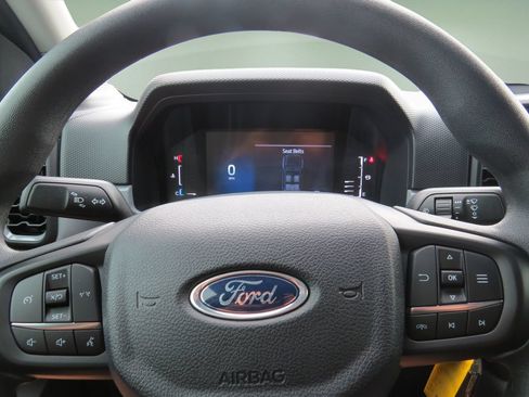 Used 2025 Ford Ranger XL w/ Trailer Tow Package RWD image 21