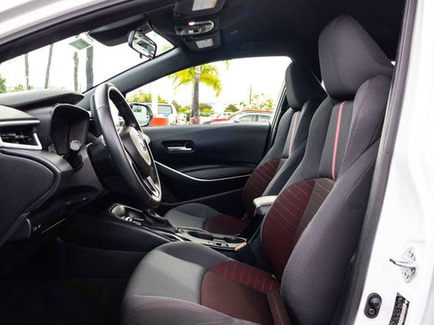 Certified 2025 Toyota Corolla SE w/ Convenience Package image 14