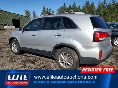 Used 2015 Kia Sorento LX image 3