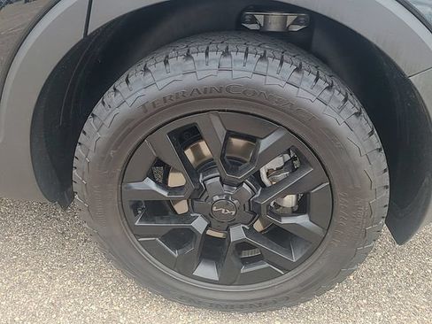 Used 2025 Kia Telluride AWD image 29