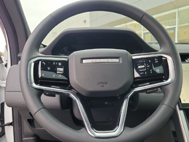 Used 2025 Land Rover Discovery Sport Dynamic SE AWD/4WD image 27