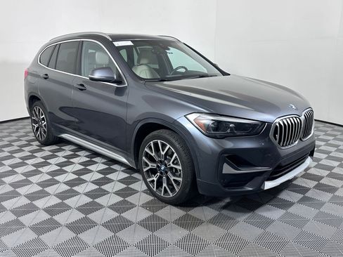 Used 2022 BMW X1 sDrive28i w/ Premium Package image 6
