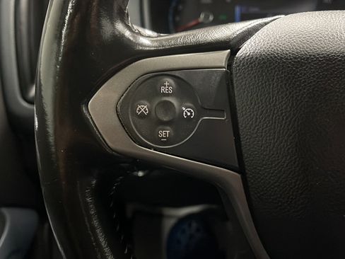 Used 2018 Chevrolet Colorado Z71 AWD/4WD image 6