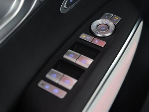 New 2026 Genesis GV70 2.5T Advanced AWD/4WD image 19