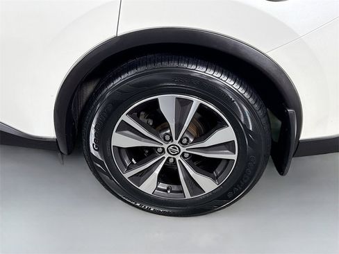 Used 2020 Nissan Murano S image 32