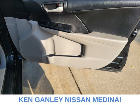 Used 2014 Toyota Camry LE FWD image 50