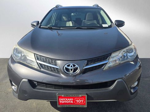 Used 2013 Toyota RAV4 XLE image 8
