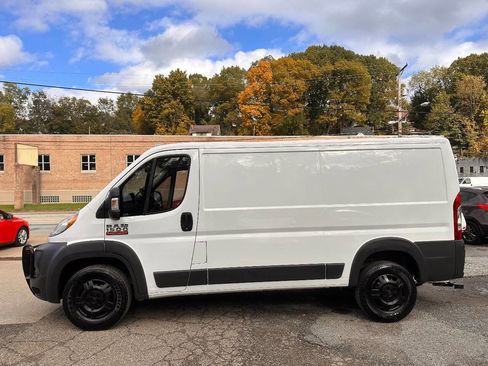 Used 2017 RAM ProMaster 1500 w/ Premium Appearance Group image 4