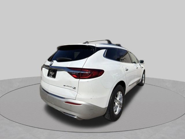 Used 2018 Buick Enclave Essence w/ Trailering Package AWD/4WD image 3