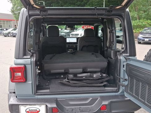 Used 2026 Jeep Wrangler Rubicon w/ Safety Group AWD/4WD image 29