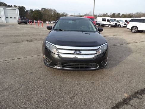 Used 2011 Ford Fusion SEL w/ 302A Rapid Spec Order Code image 3