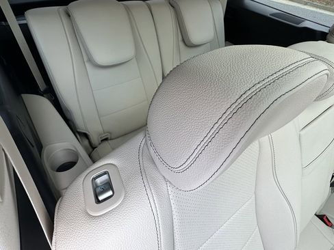 Certified 2023 Mercedes-Benz GLS 450 4MATIC image 19