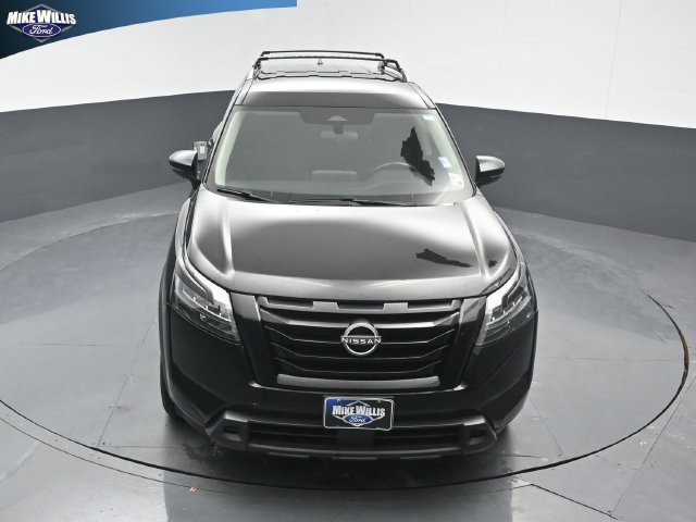 Used 2023 Nissan Pathfinder SV w/ Black Appearance Package FWD image 10
