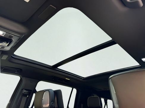 New 2026 GMC Yukon XL Denali Ultimate w/ LPO, Floor Liner Package AWD/4WD image 11
