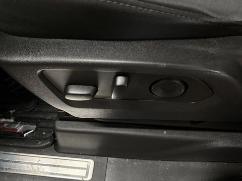 Certified 2024 Chevrolet Silverado 1500 LT w/ Z71 Off-Road Package image 15