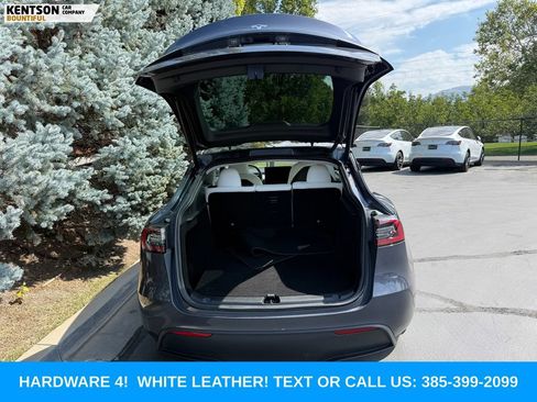 Used 2023 Tesla Model Y Long Range AWD/4WD image 28