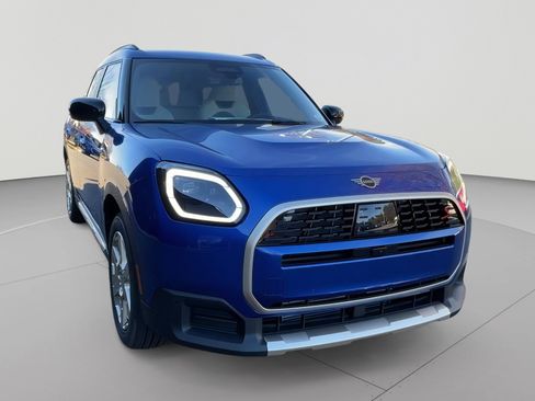 Certified 2025 MINI Cooper Countryman S w/ Comfort Package Max AWD/4WD image 5