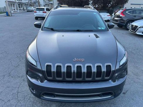 Used 2017 Jeep Cherokee 75th Anniversary AWD/4WD image 21