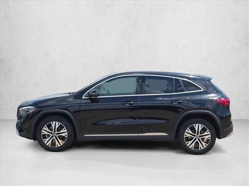 Used 2025 Mercedes-Benz GLA 250 image 8