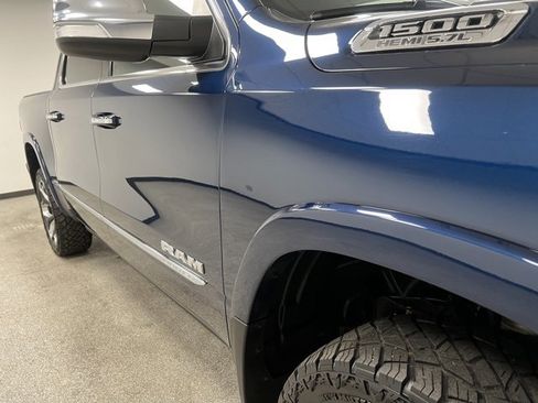 Used 2022 RAM 1500 Limited w/ Body-Colour Bumper Group image 15