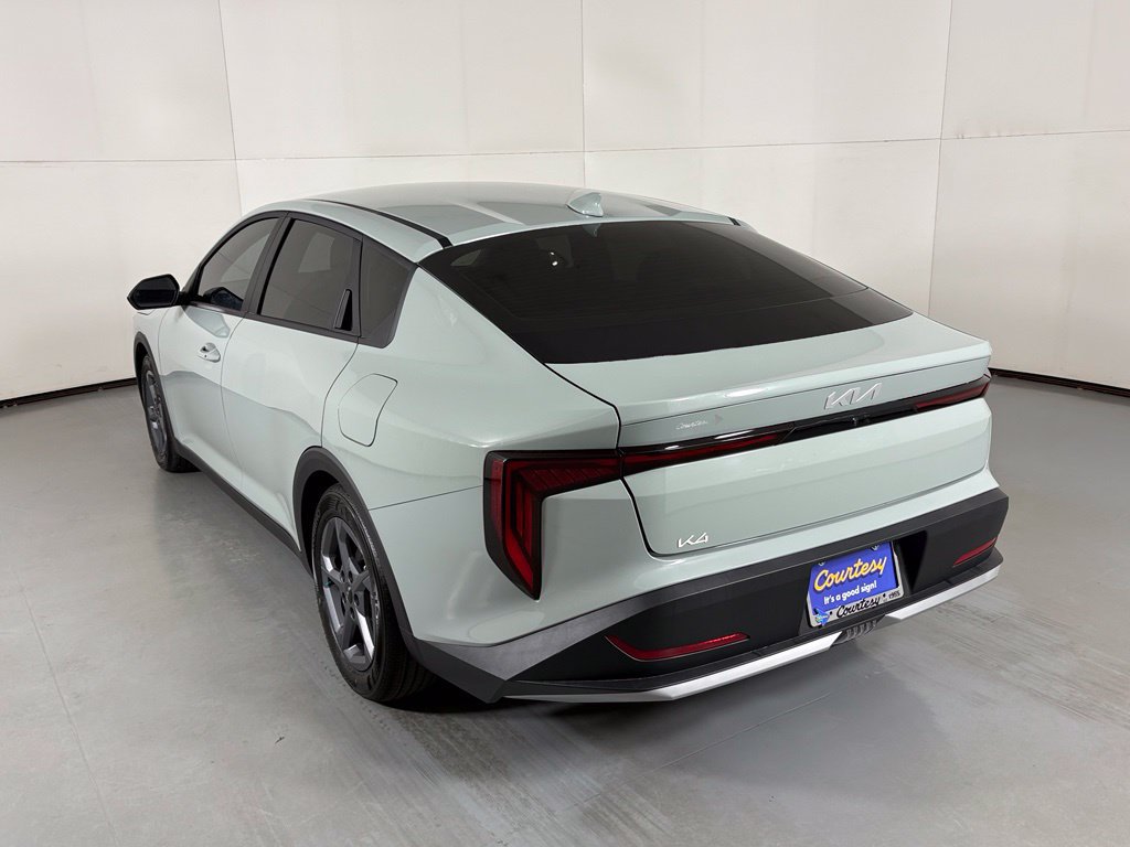 New 2026 Kia K4 FWD image 6