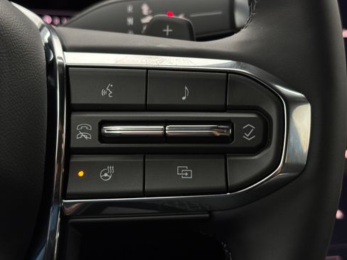 New 2027 GMC Terrain Elevation FWD image 19