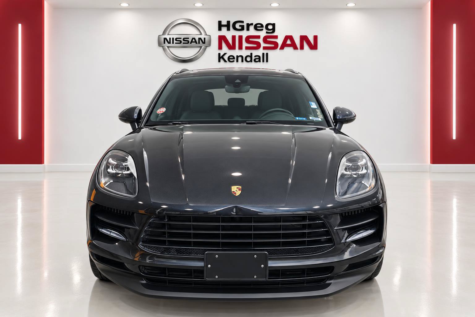 Used 2021 Porsche Macan S AWD/4WD image 5