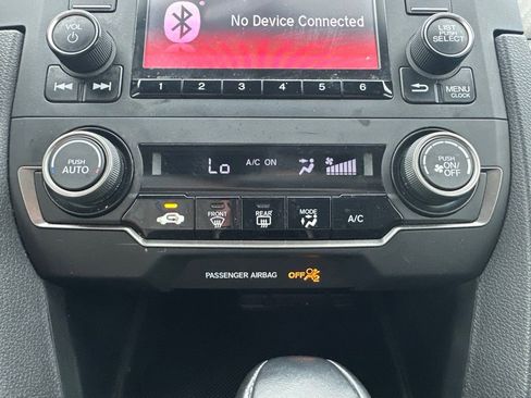 Used 2018 Honda Civic Sport image 25