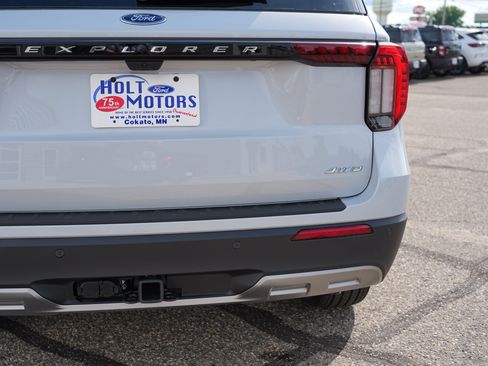 New 2026 Ford Explorer Active w/ Active Comfort Package AWD/4WD image 12