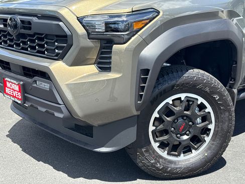New 2026 Toyota Tacoma TRD Off-Road AWD/4WD image 3