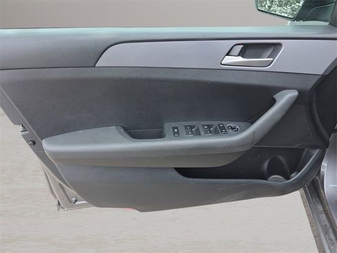 Used 2018 Hyundai Sonata SE image 26