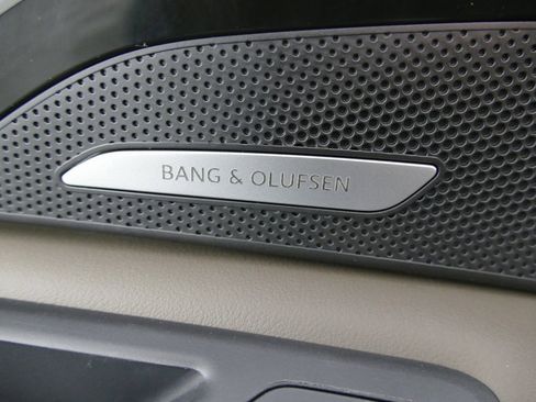 New 2025 Audi Q5 Premium Plus image 12