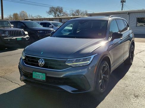 Used 2023 Volkswagen Tiguan SE R-Line image 7