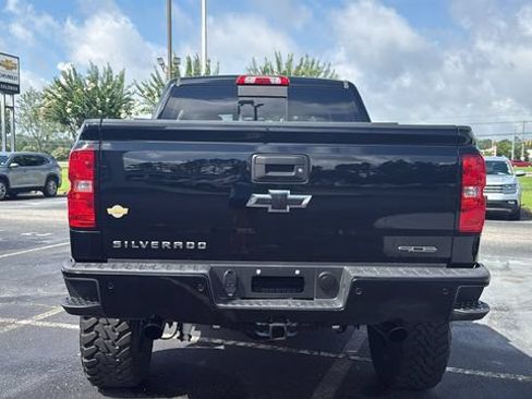 Used 2017 Chevrolet Silverado 1500 LT w/ All Star Edition AWD/4WD image 6