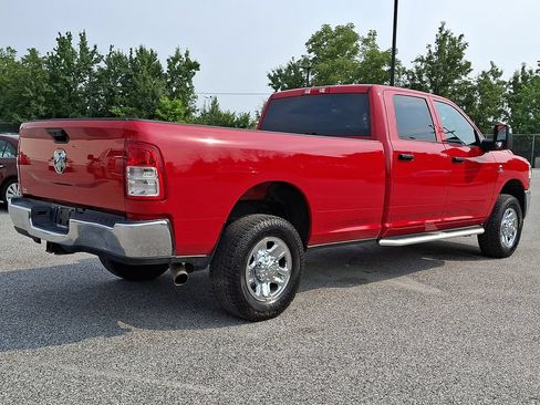 Used 2024 RAM 3500 Tradesman w/ Chrome Appearance Group AWD/4WD image 9