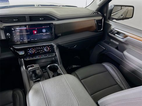 Used 2025 GMC Sierra 1500 Denali image 20