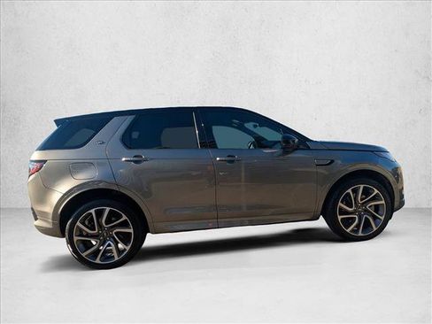 Used 2023 Land Rover Discovery Sport SE R-Dynamic image 4