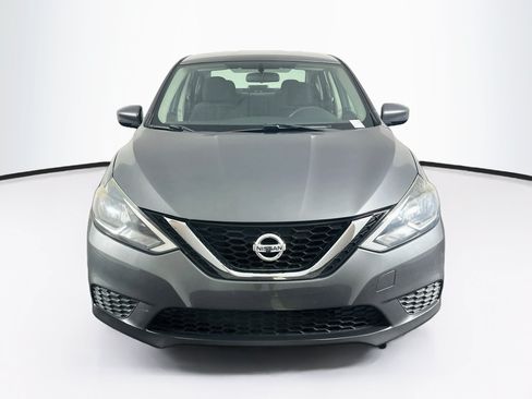 Used 2016 Nissan Sentra SV FWD image 2
