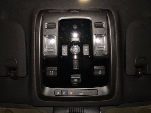 Used 2026 GMC Yukon XL Denali w/ Denali Reserve Package AWD/4WD image 38