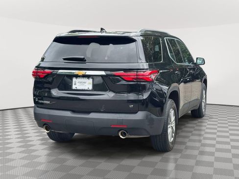 Used 2023 Chevrolet Traverse LT FWD image 4