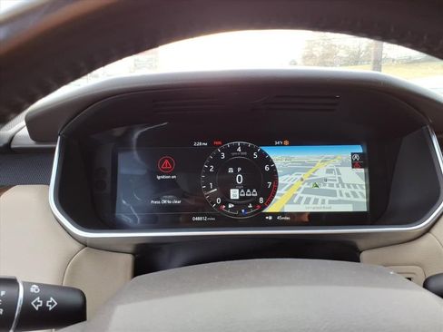 Used 2020 Land Rover Range Rover Sport HSE image 19