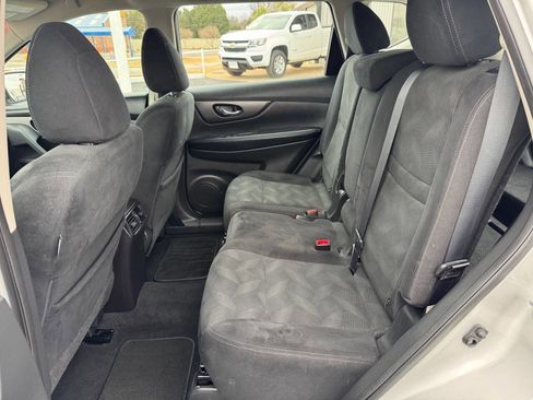 Used 2016 Nissan Rogue S image 17