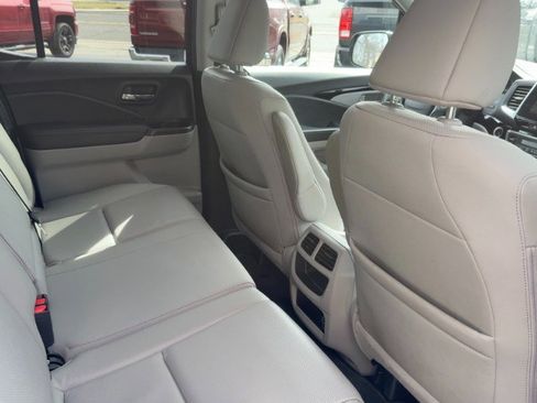 Used 2019 Honda Ridgeline RTL-E image 12