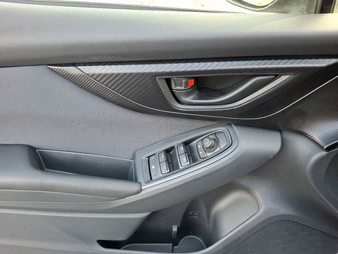 Used 2019 Subaru Crosstrek 2.0i Premium image 19