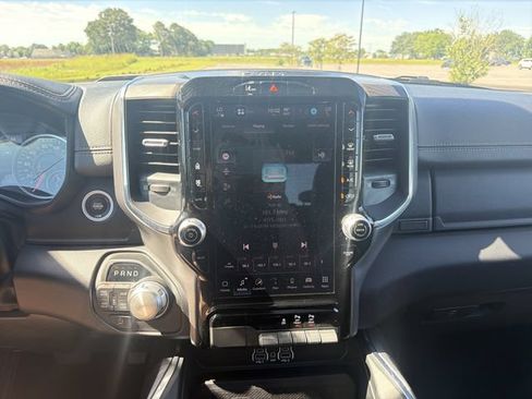 Used 2025 RAM 1500 Laramie AWD/4WD image 29