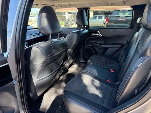 Used 2022 Mitsubishi Outlander SE FWD image 14