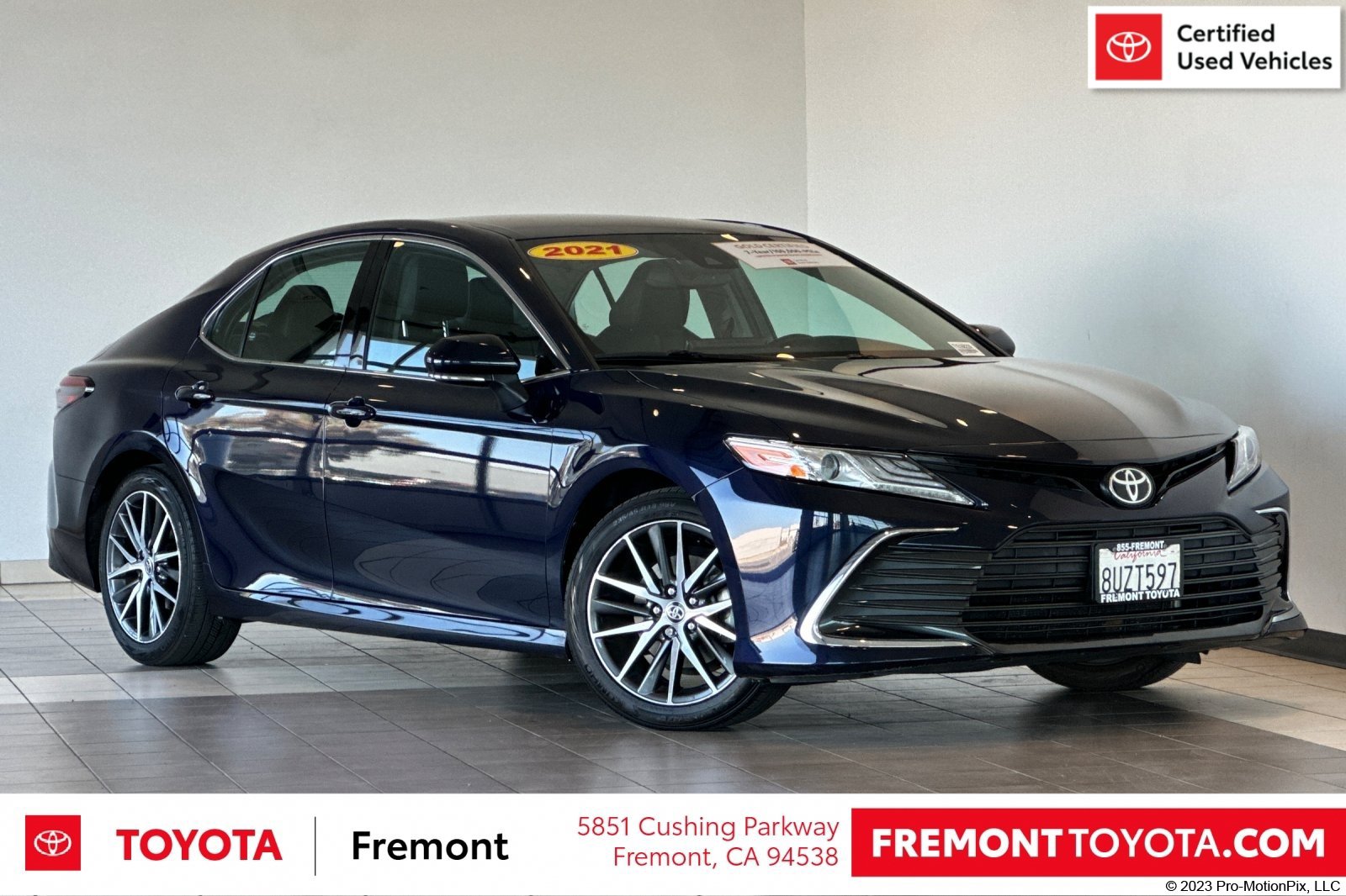 Certified 2021 Toyota Camry XLE FWD image 1
