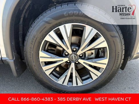 Certified 2023 Nissan Rogue SV w/ SV Premium B Package AWD/4WD image 32