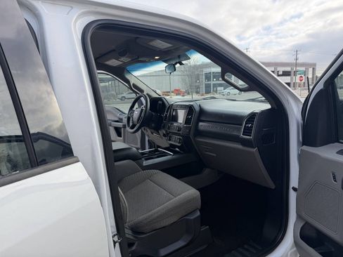 Used 2017 Ford F250 XLT w/ XLT Premium Package image 15