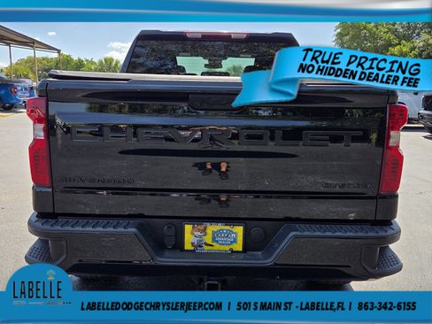 Used 2024 Chevrolet Silverado 1500 Custom w/ Turbomax Blackout Package AWD/4WD image 4